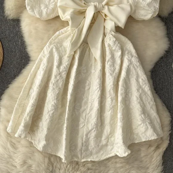 puff sleeve dress - Picture 4 of 6